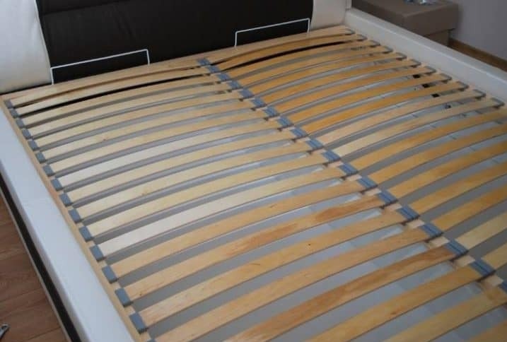 wooden slats bed